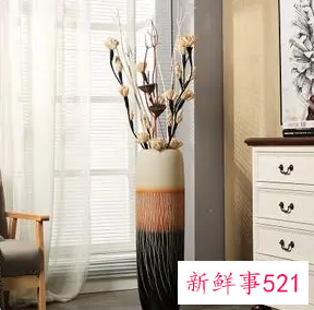 客厅里放什么样的大摆件