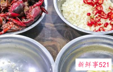 爆炒香辣小龙虾