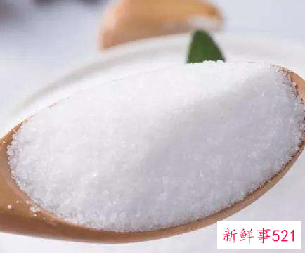 长时间用盐水洗脸好吗