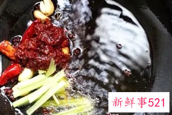 爆炒香辣小龙虾