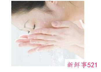 鼻子爱出油毛孔粗大有黑头