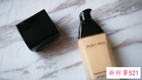 油性皮肤夏季适合什么粉底