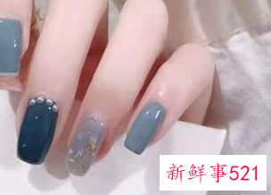 什么指甲的颜色显白