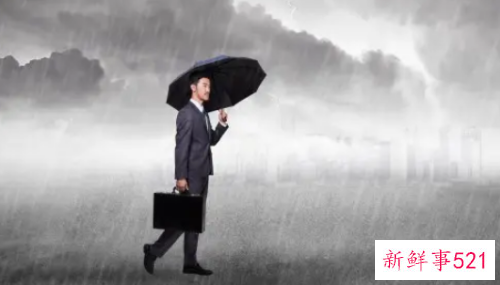 梦见暴风雨什么意思