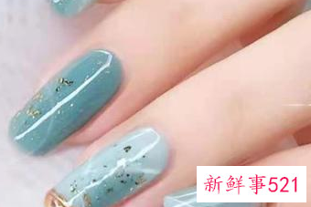 什么指甲的颜色显白