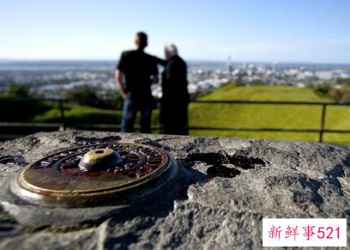 惹女朋友生气了怎么挽回