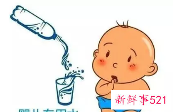 一百天的宝宝吐唾沫