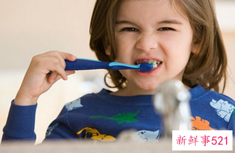 日常应如何正确的刷牙