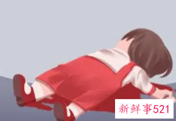 做梦梦到自己跟死人一起