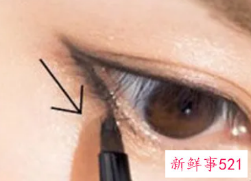 眼线怎么画正确步骤
