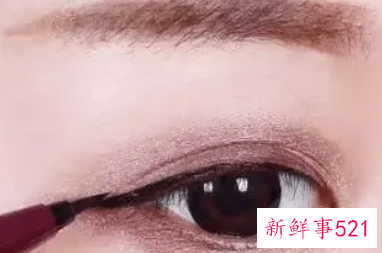眼线怎么画正确步骤