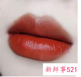 肤色暗的人涂什么口红