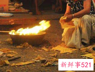 梦到办丧事用的纸扎用品周公解梦