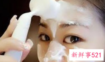 洁面刷的正确使用步骤