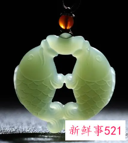 双鱼吊坠可以戴吗