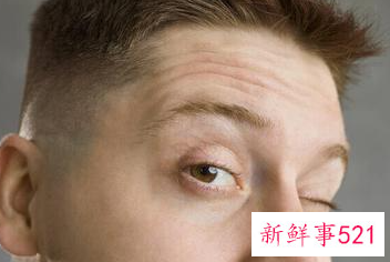 心理学判断男生喜欢你的眼神