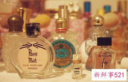 送女朋友香水贺卡怎么写