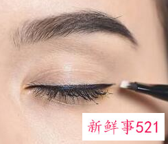 怎么样才能让眼窝变深