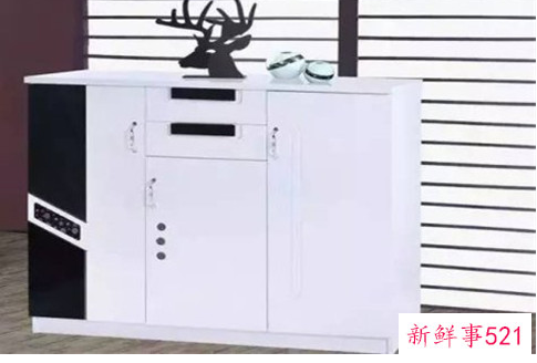 门口外面的鞋柜如何摆放