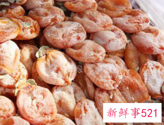 秋季喉咙痛吃什么