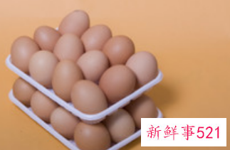 女人梦见一堆鸡蛋是什么意思