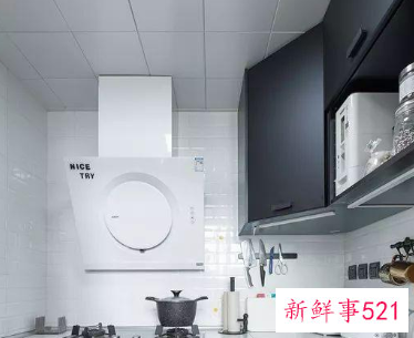 橱柜装个踢脚板只有好处没有坏处