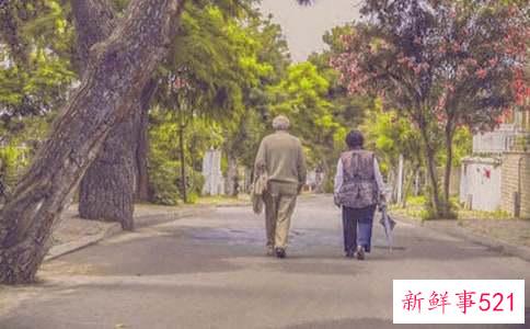 成熟稳重中年男微信名字