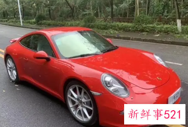 梦见红色保时捷飞进了江里