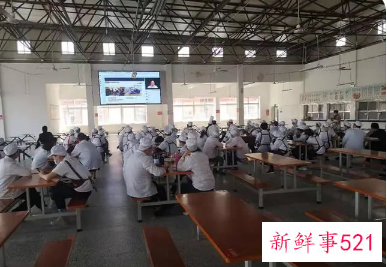 食堂员工考核评语