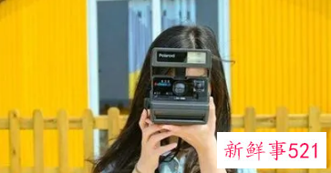 梦见给别人拍照是什么意思