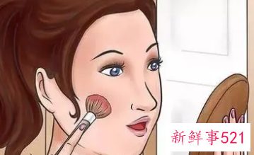 女人简单的淡妆怎么画