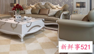 墙面很多裂纹很长很细