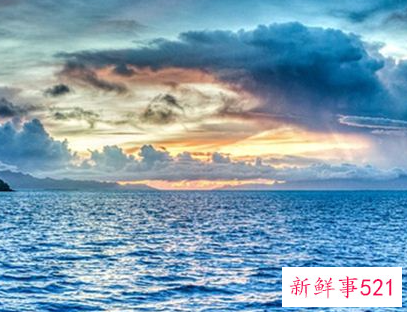 梦见一大片水代表什么