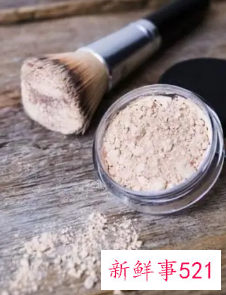 化妆一定要用散粉吗