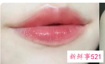 肤色暗的人涂什么口红