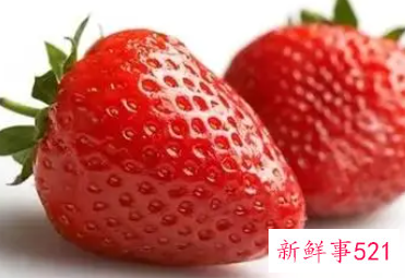 缺铁的人可多吃草莓