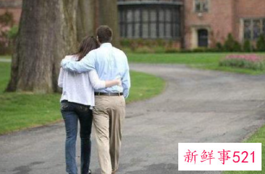 男人抱你说明什么