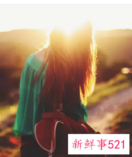 分手后偷偷关注却不联系你