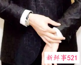 怎样使手变得白嫩好看男生