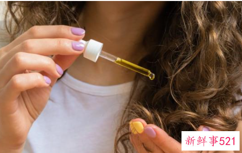 头发出油脱发怎么治