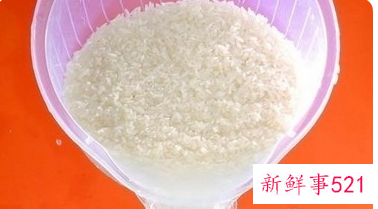 衣服上有污渍怎么清洗最有效