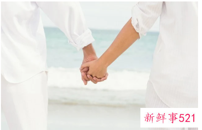 心理学判断男生喜欢你的眼神