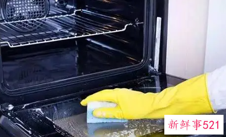 如何清洁电烤箱