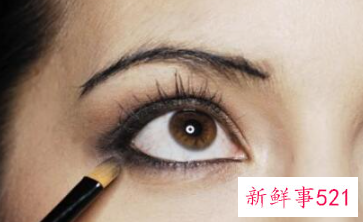 为什么要画内眼线