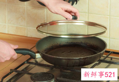 怎样洗煤气灶台上面的油才干净