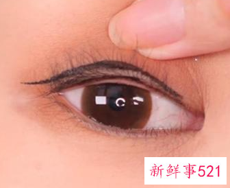 眼线液新手教程