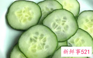 自制黄瓜补水面膜