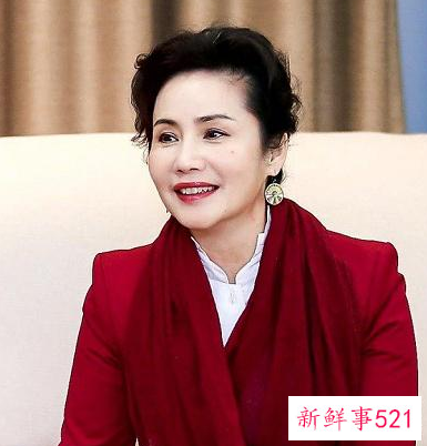 央视主播徐俐宣布今晚为最后一播