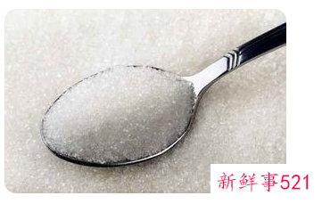 衣服上有污渍怎么清洗最有效