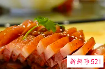 梦见和别人一起吃猪头肉